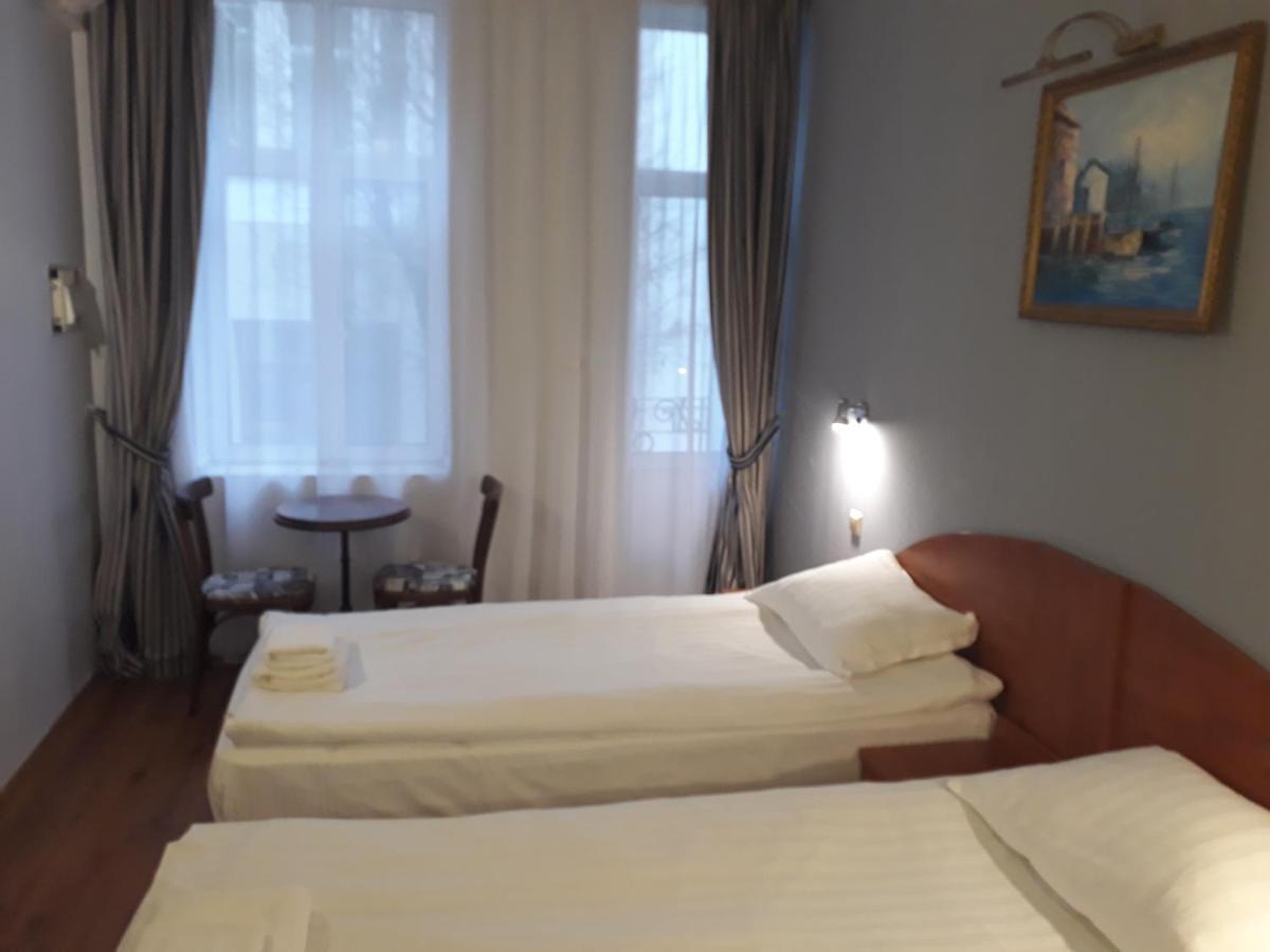 Three Dolphins Hotel With Rooftop Terracе Varna Rom bilde
